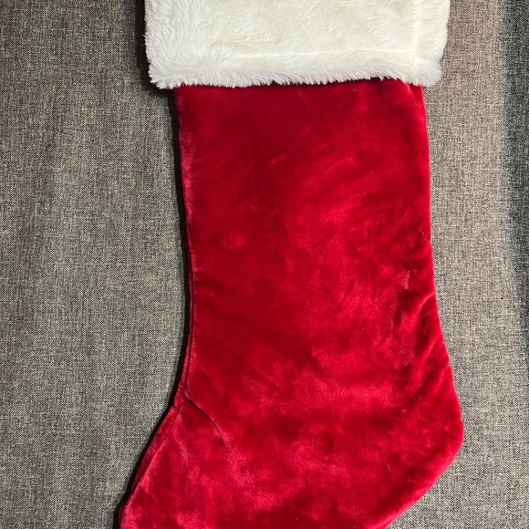 Red Christmas Stockings with letter G and H - Picture 6 of 7